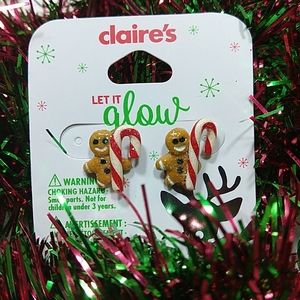 Claire's Gingerbread Man Christmas Earrings